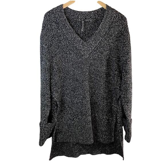 NWT Athleta Women's Shasta V-Neck Sweater Wool Blend Hi Low Black Marl Small New - Picture 2 of 11